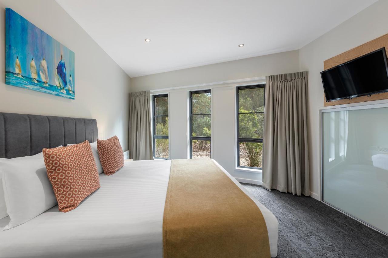 Club Wyndham Seven Mile Beach, Trademark Collection By Wyndham Cambridge Exterior foto