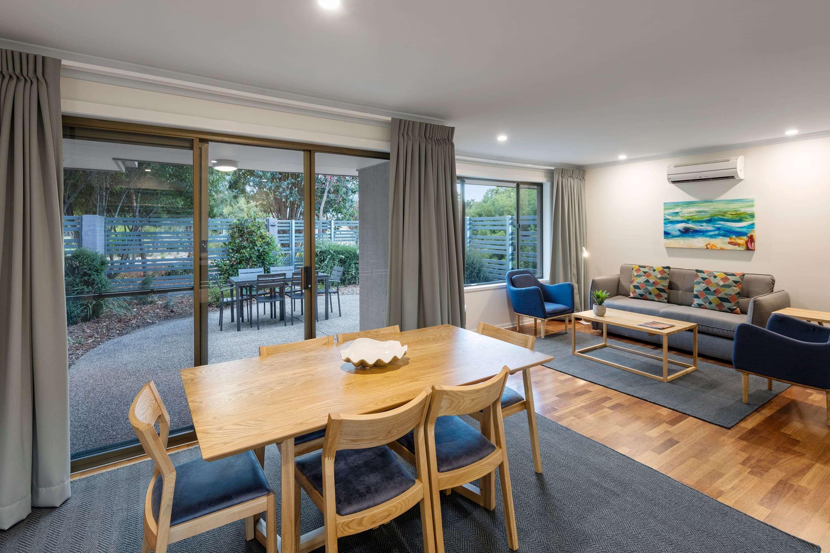 Club Wyndham Seven Mile Beach, Trademark Collection By Wyndham Cambridge Exterior foto