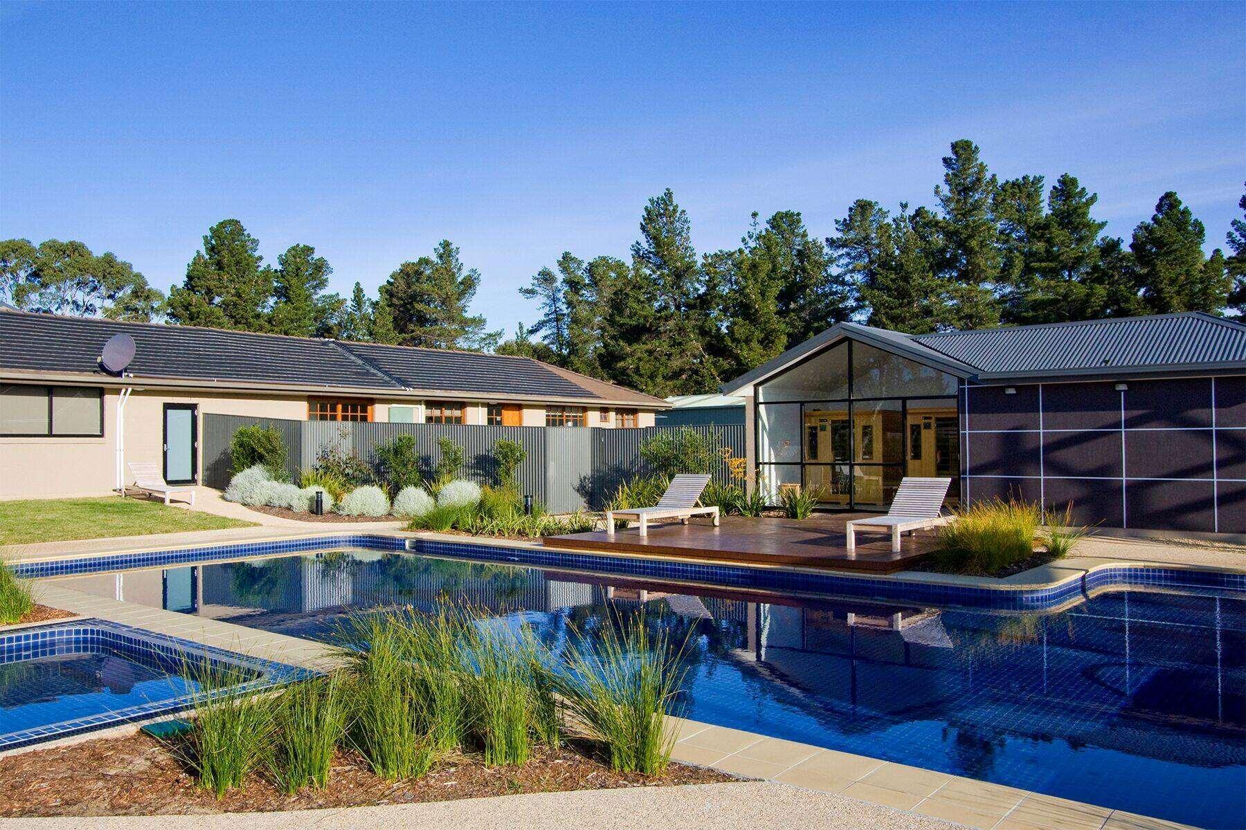 Club Wyndham Seven Mile Beach, Trademark Collection By Wyndham Cambridge Exterior foto